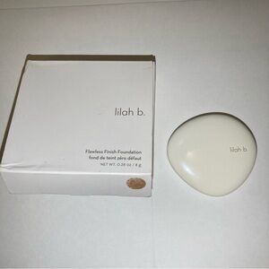 lilah b. Flawless finish foundation